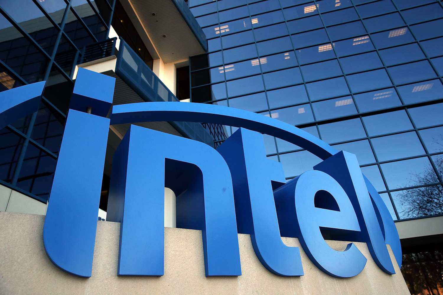 Intel's NASDAQ:INTC $11 Billion Deal with Apollo