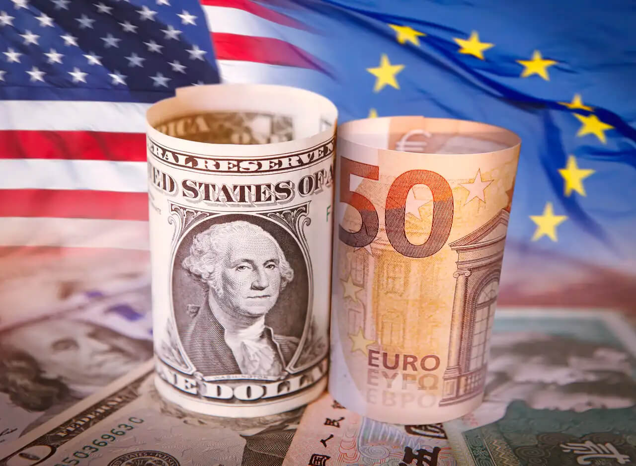 EUR/USD Analysis: Critical Support Levels & Upcoming Economic Events