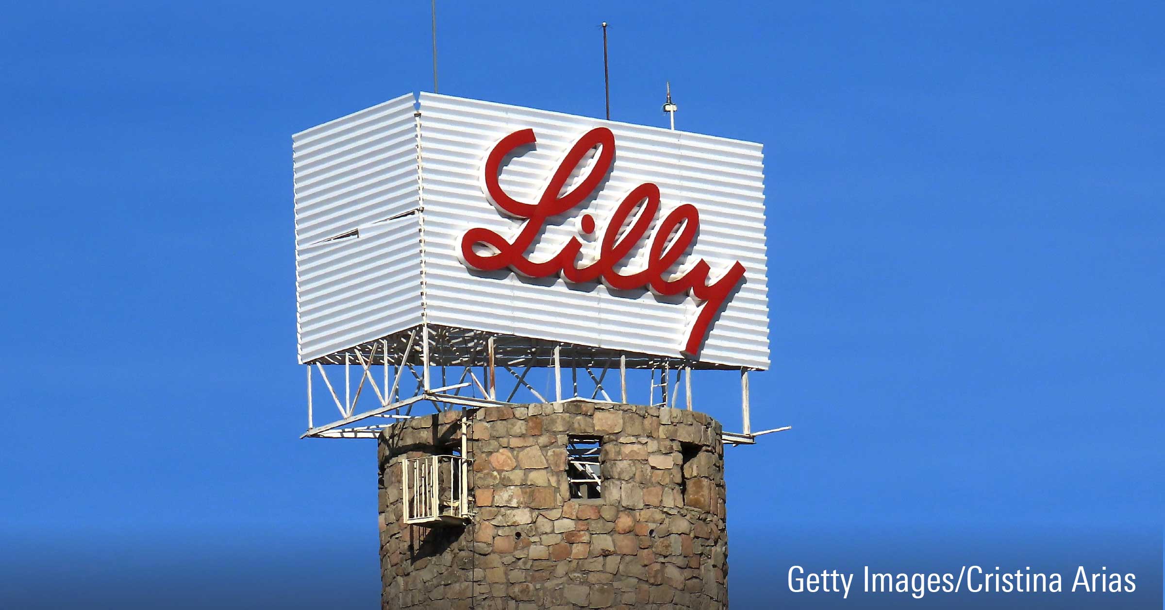 Eli Lilly (NYSE:LLY) Stock Soars on Strong Revenue Growth and Clinical Wins