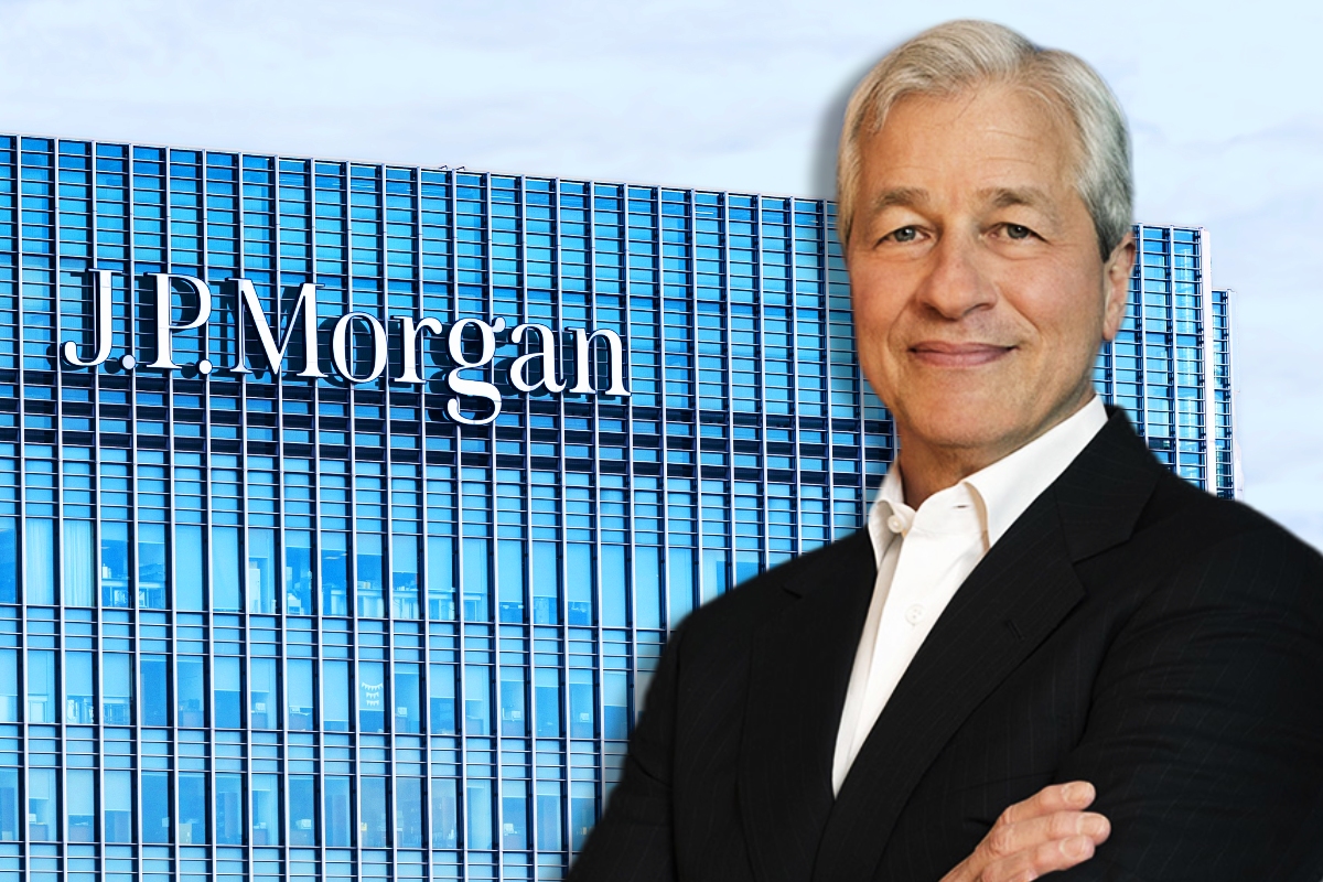 JPMorgan Chase (NYSE: JPM) Stock: A Smart Buy After Recent Pullback?