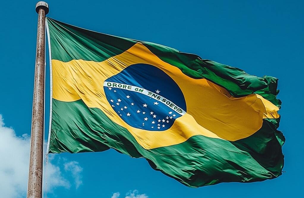 How does Petrobras (NYSE:PBR) maintain high dividends and low production costs despite Brazil's economic challenges?