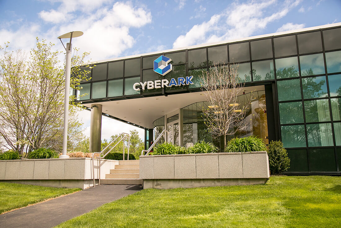 CyberArk (NASDAQ:CYBR): Driving 30% Growth with $60B Market Opportunity