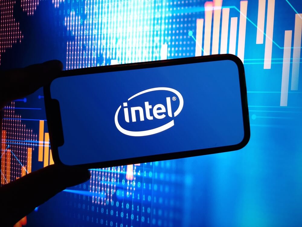 NASDAQ:INTC – Is Intel’s AI & 18A Foundry Strategy the Key to a Massive Stock Rebound?