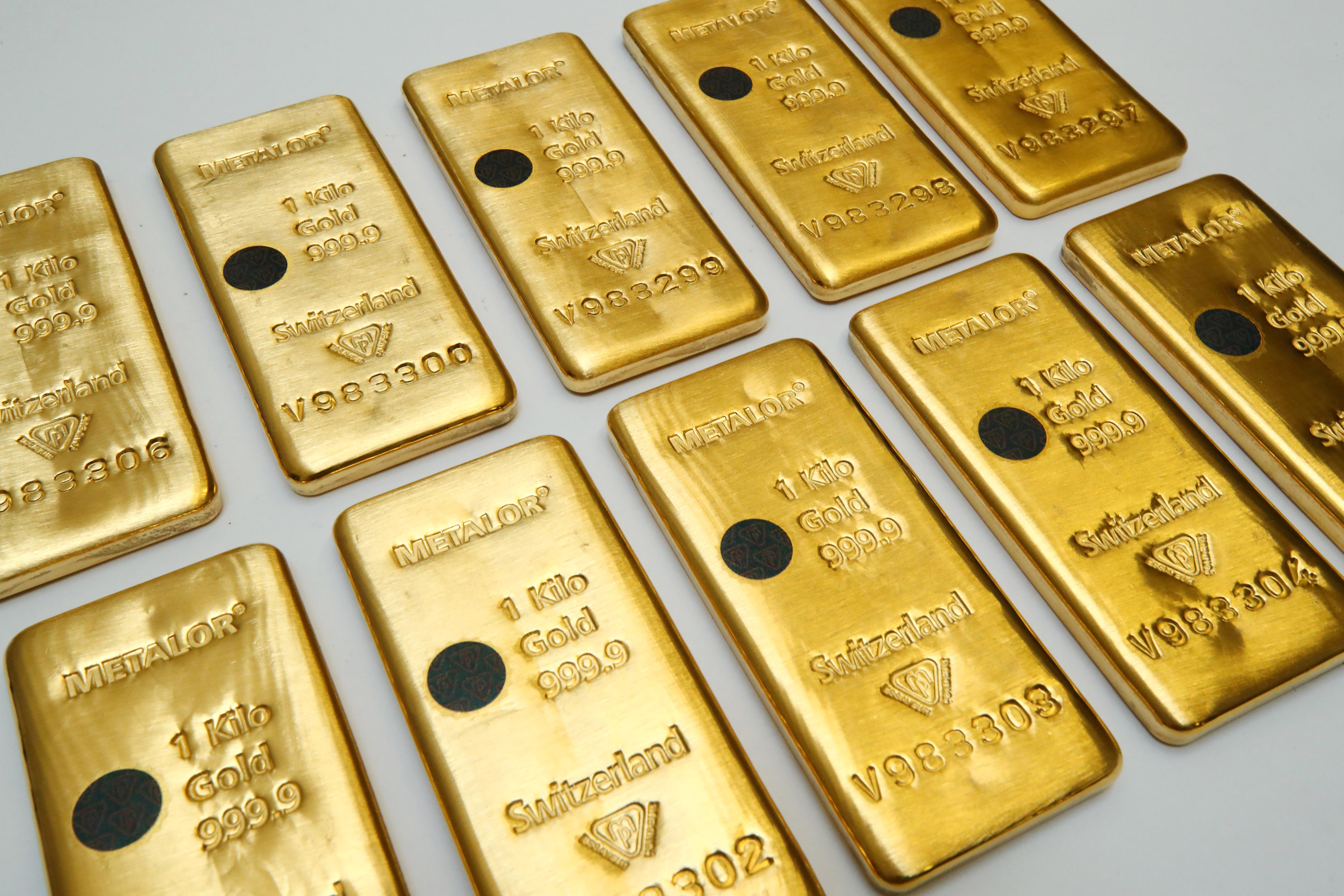 Gold Price Soars to All-Time High Amid Uncertainty in Global Financial Markets